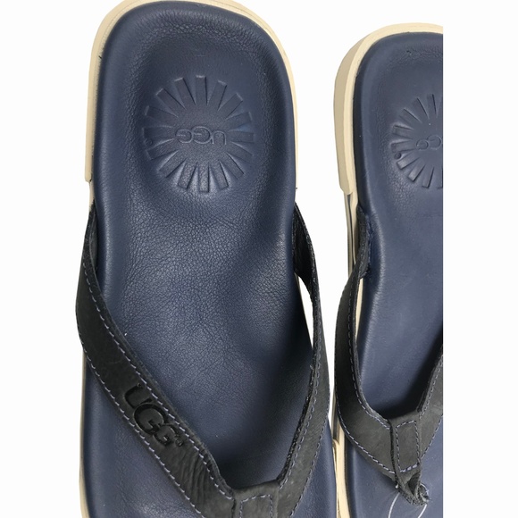 UGG Men\'s BENNISON II Flip Flop size: 7 main image 4